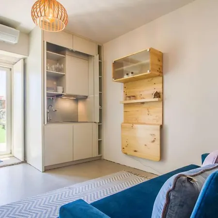 Vitoria Over The Roofs Ii *