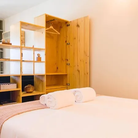 Apartment Vitoria Over The Roofs Ii Porto