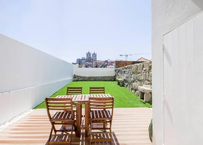 Apartment Vitoria Over The Roofs Ii *